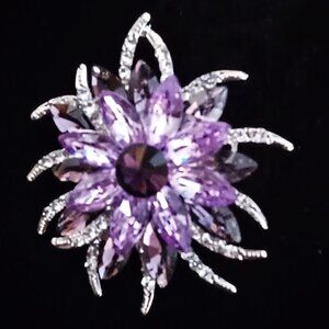Gorgeous Lavender Rhinestone Brooch